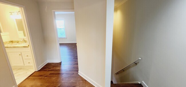Building Photo - 3465 Golf Club Ln
