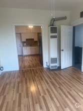 Building Photo - 1518 N Greenview Ave