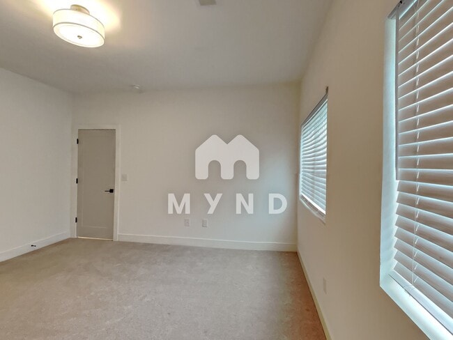 Building Photo - 1537 Millwood Pl SE