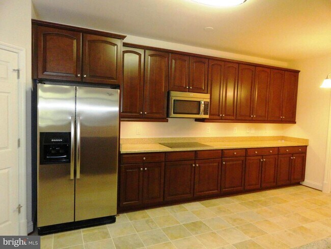 Foto del edificio - 3100 Stone Cliff Dr