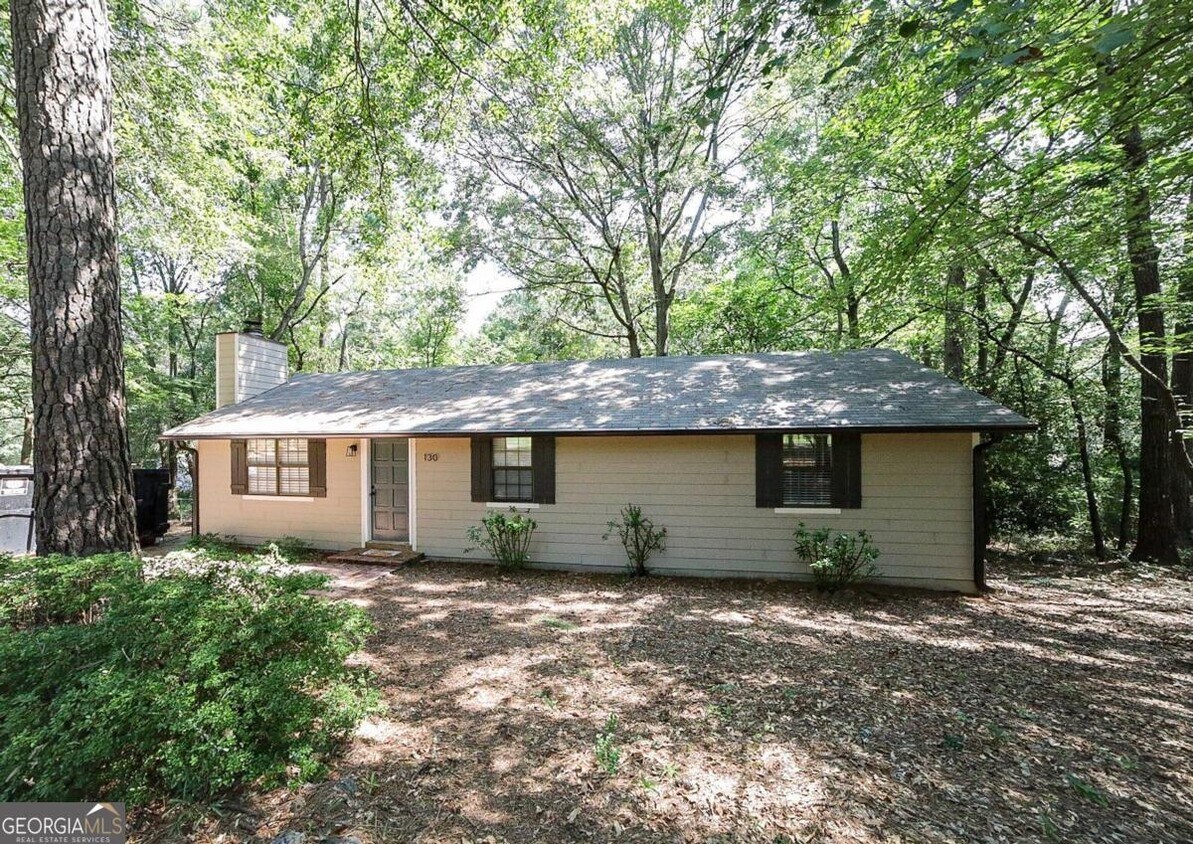 Primary Photo - 130 Hight Dr