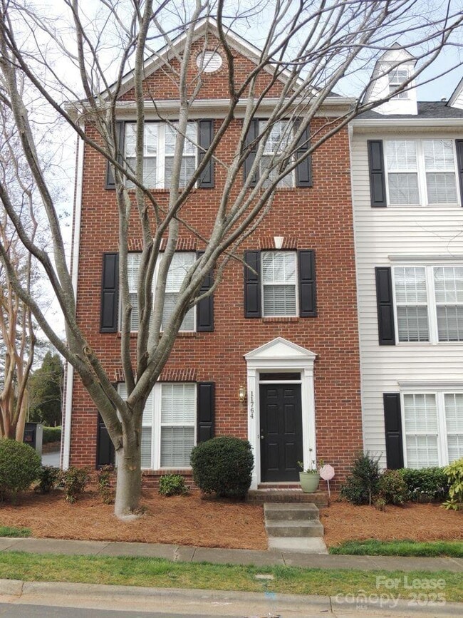 Building Photo - 11764 Fiddlers Roof Ln