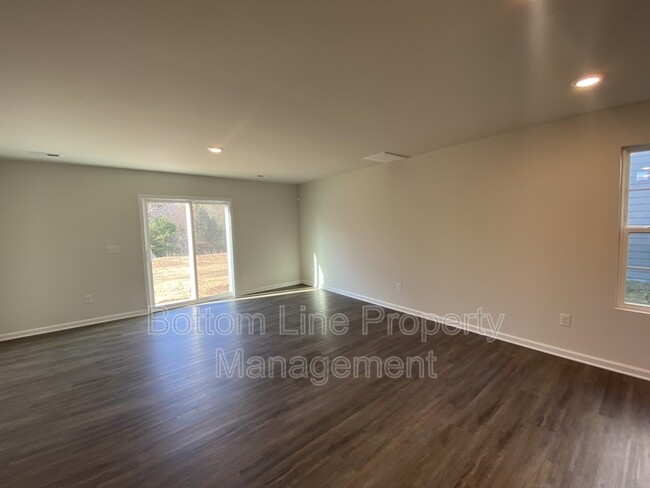 Foto del edificio - 1472 Forkhorn Dr