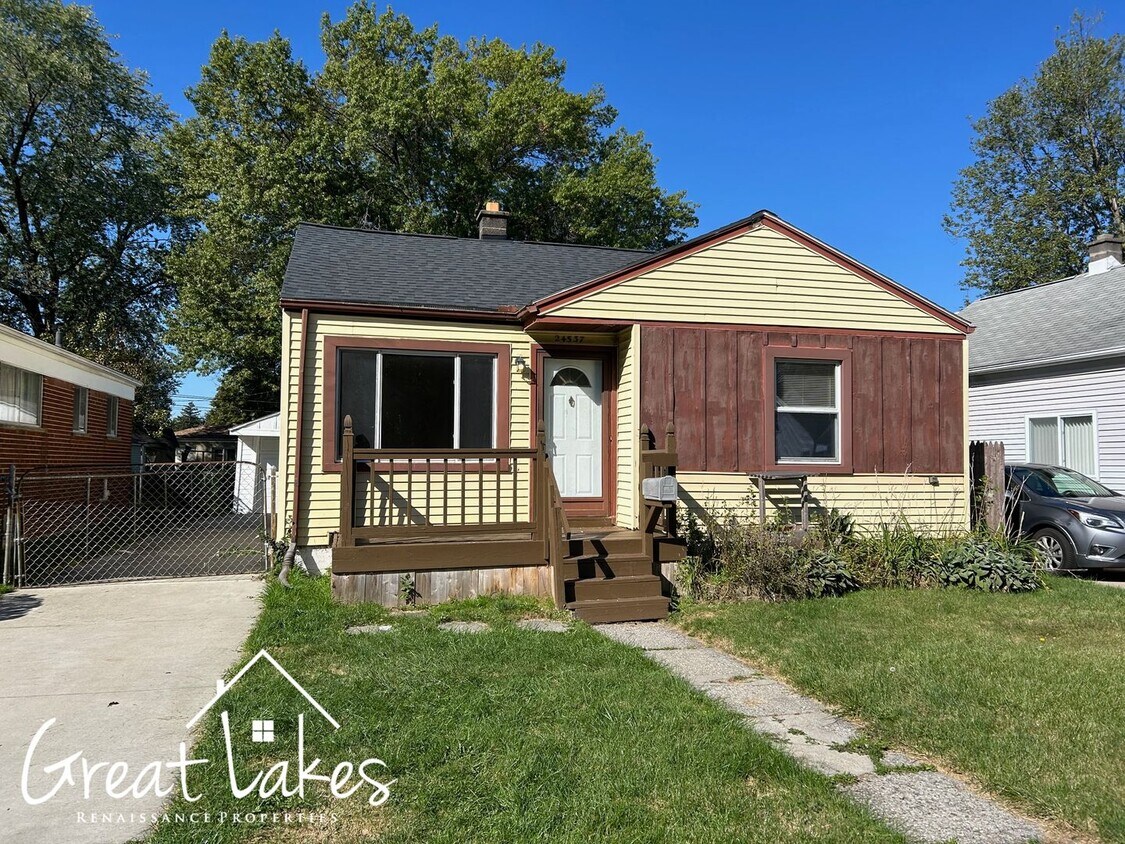 Foto principal - Beautiful 3 Bedroom 1 Bathroom now availab...