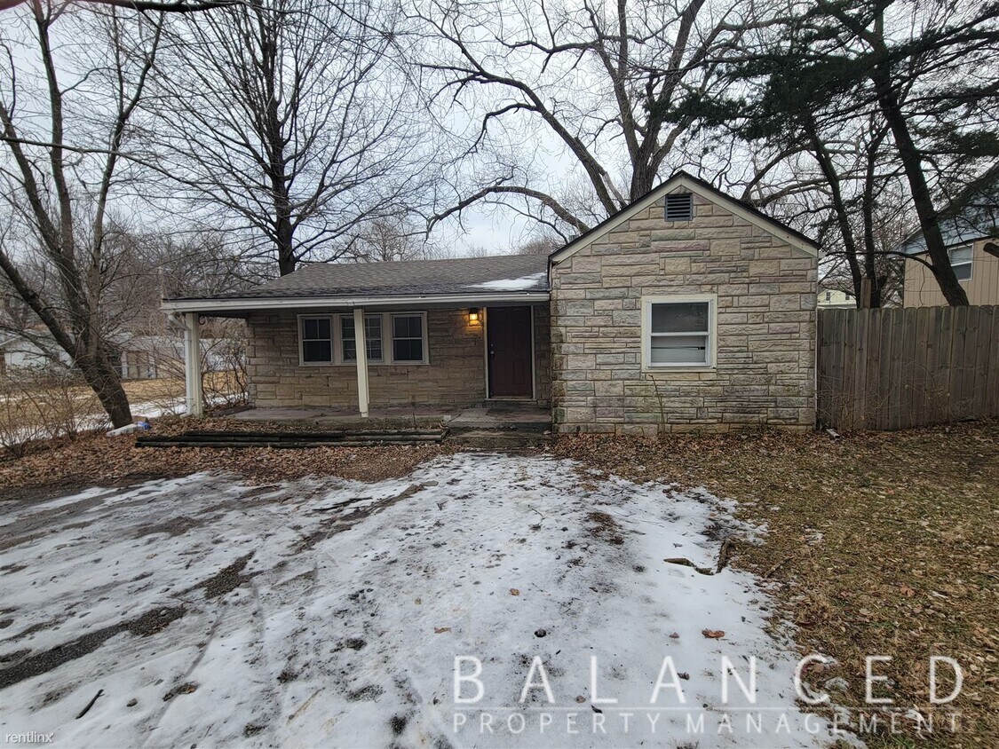 Primary Photo - 3 br, 1 bath House - 2532 SE Pennsylvania Ave
