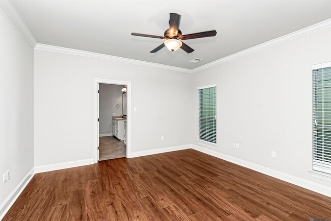 Building Photo - 8231 Valencia Ct