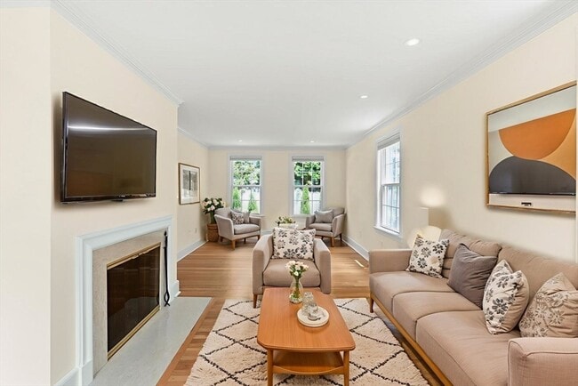Building Photo - 9 Kenway St
