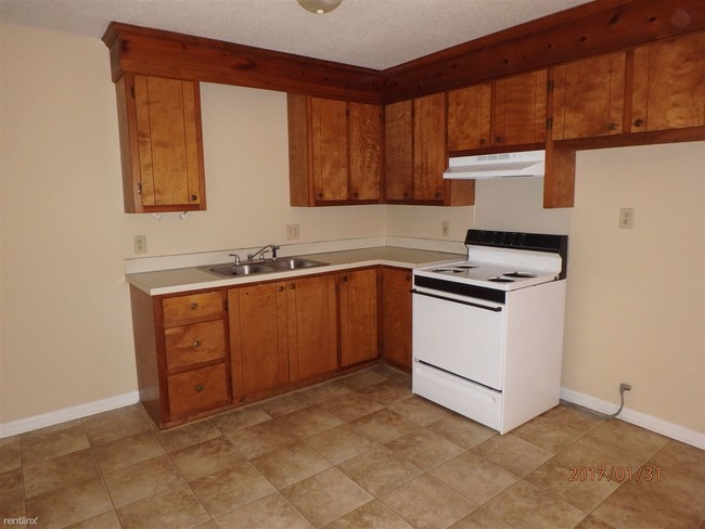 Building Photo - 805 Peed Dr