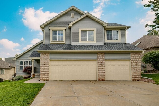 Beautiful 4 Bedroom In Rose Garden Estates!! - Beautiful 4 Bedroom In Rose Garden Estates!! House