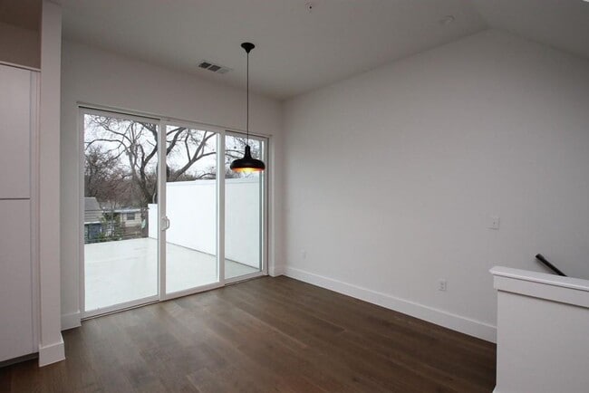 Building Photo - 505 Tillery St