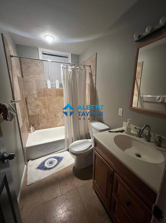 Building Photo - 192 Alleghany St