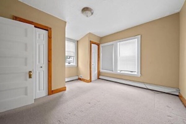 Building Photo - 8 Elm Terrace