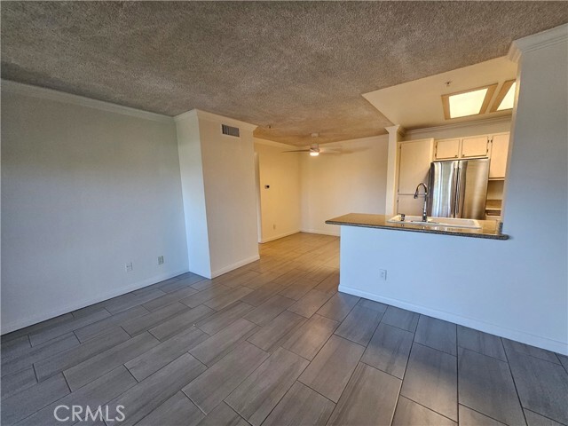 Building Photo - 1015 La Terraza Cir