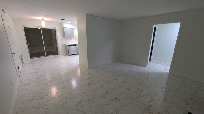 Building Photo - 1616 Elizabeth St