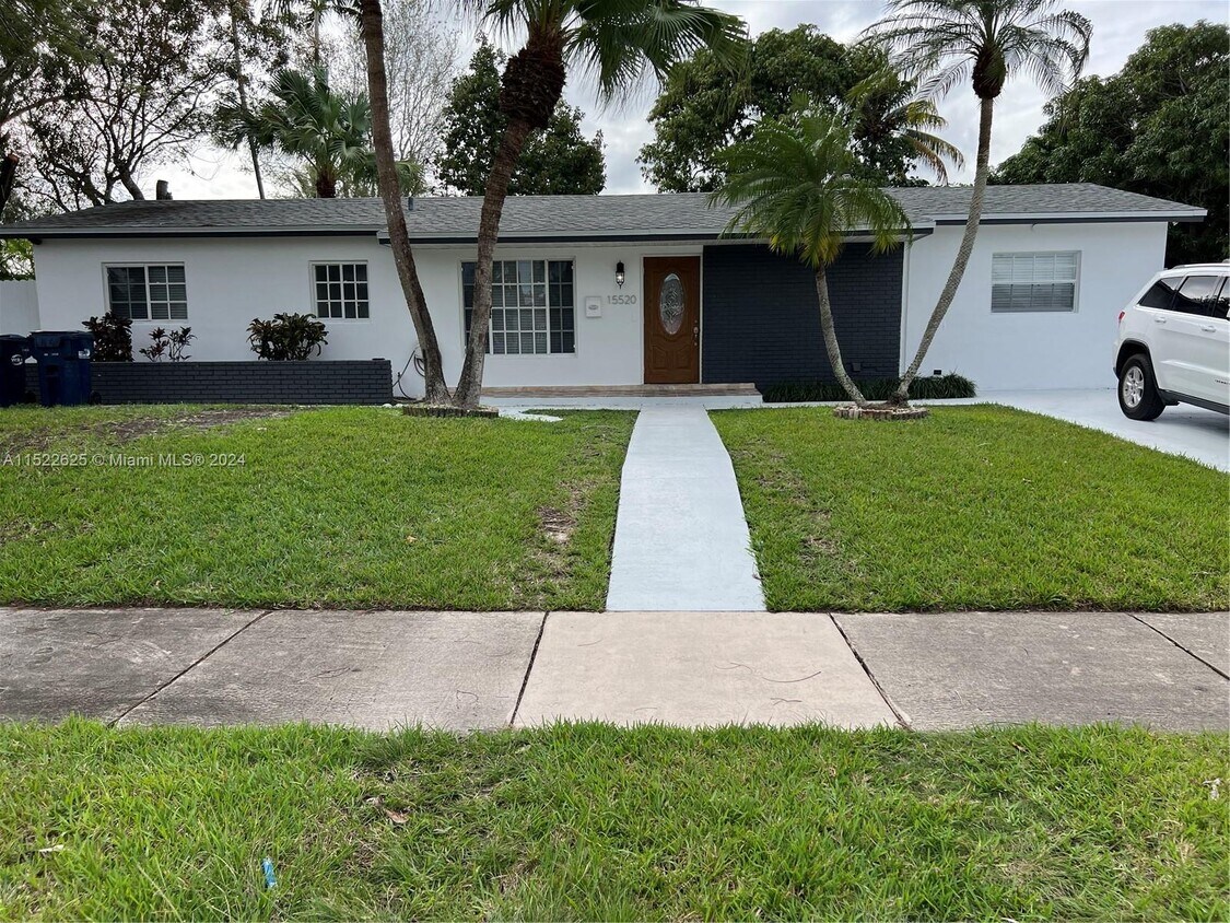 15520 SW 102nd Ct, Miami, FL 33157 House Rental in Miami, FL