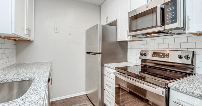 Building Photo - Springhouse Apartments