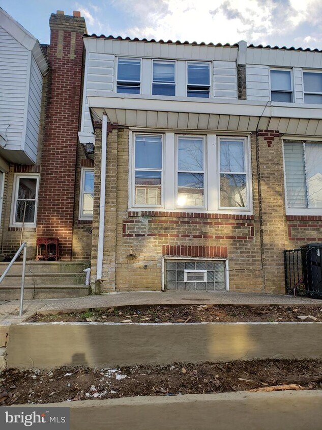 Foto principal - 3006 McKinley St