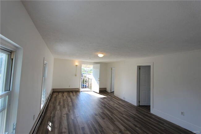 Foto del edificio - 684 West End Ave