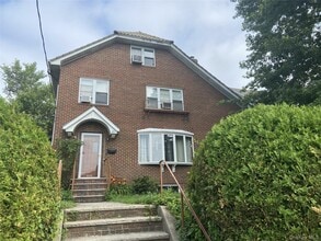 Building Photo - 45 Davis Ave