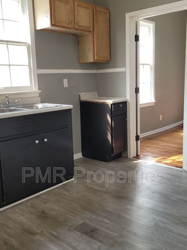 Foto del edificio - 922 S 16th St