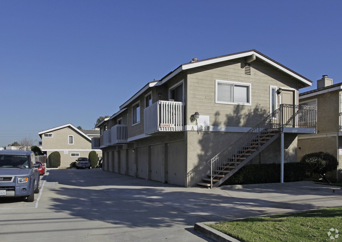 Primary Photo - 280 Avocado St
