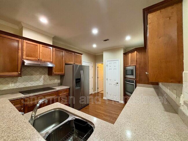 Foto del edificio - 2002 Amberley Dr