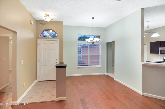 Building Photo - 12062 W Dalmation Ln