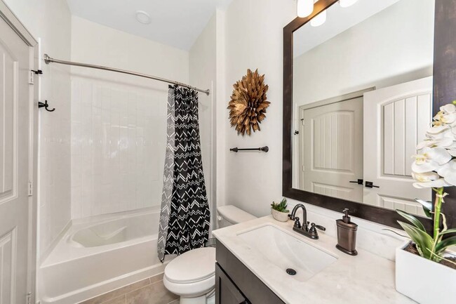 Foto del edificio - 3235 Heritage Trail Apt #A1119, Denton, TX...
