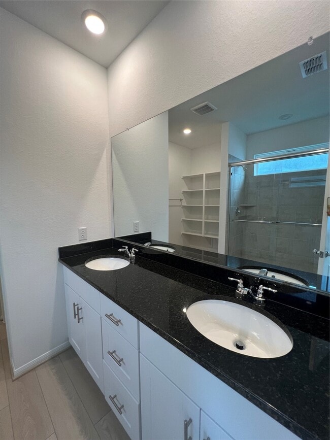 Building Photo - 2710 Misty Meadow Ln