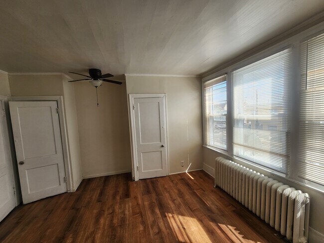 Building Photo - 2115 Stenton Ave