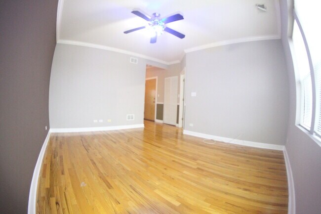 Foto del edificio - 2243 W Rosemont Ave