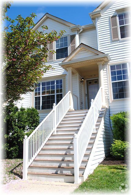 Building Photo - 1513 Danewood Ct