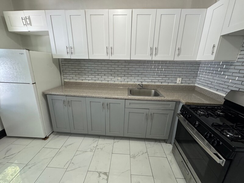 Foto principal - 45 Treacy Ave