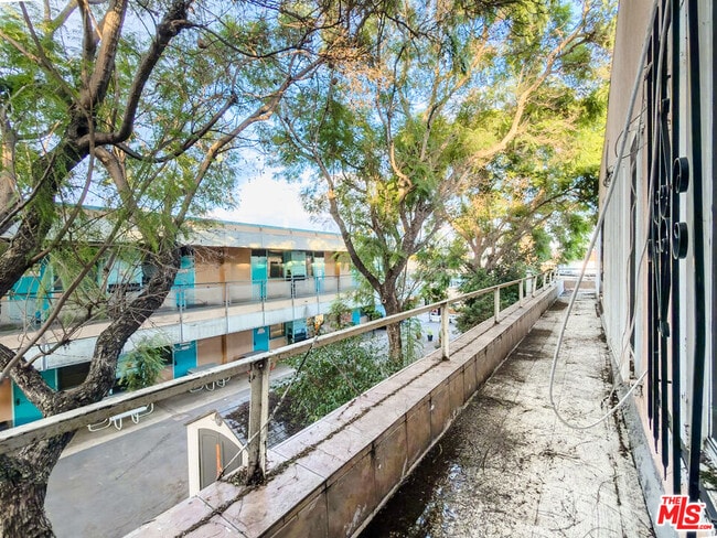 Foto del edificio - 1675 W Martin Luther King Jr Blvd