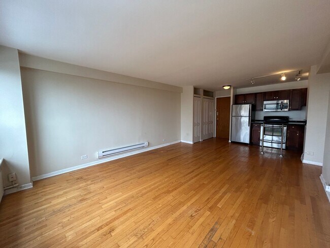 Foto del edificio - 4180 N Marine Dr