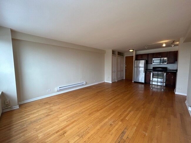 Building Photo - 4180 N Marine Dr