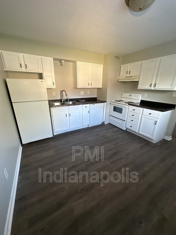 Foto del edificio - 6234 Eastridge Dr