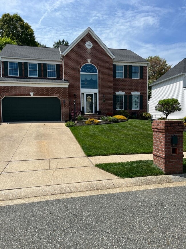 Building Photo - Completely Updated & Beautifully Landscape...