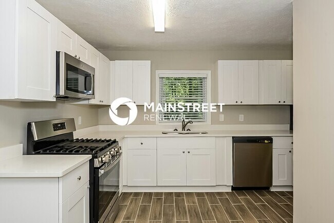 Building Photo - 3 Bedroom Pet-Friendly Home in McDonough, GA with Main Street Renewal