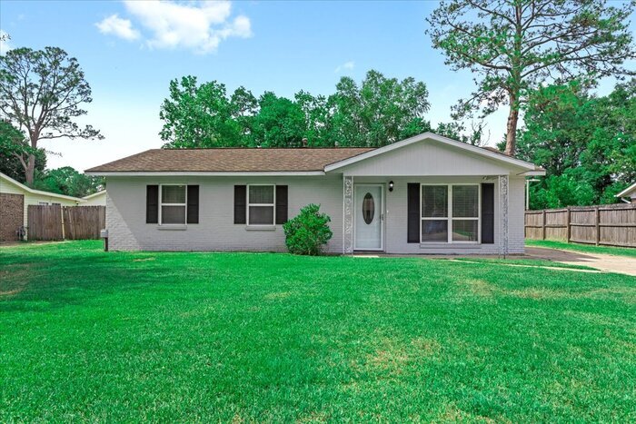 Primary Photo - 7609 Hammond Dr