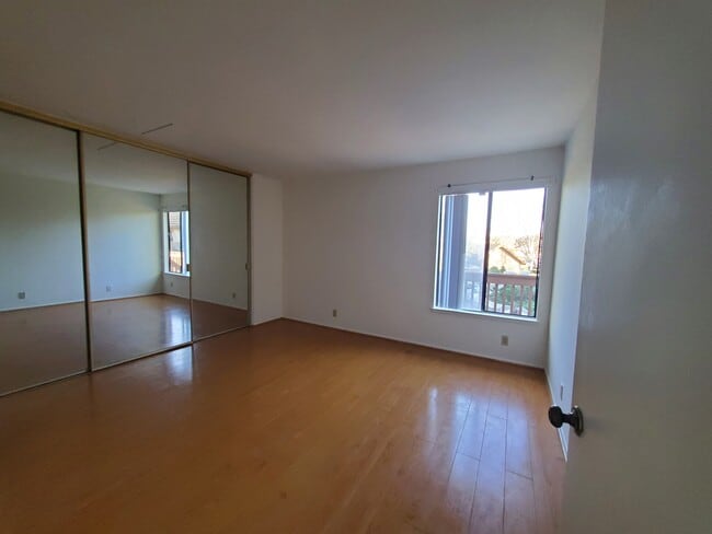 Bedroom 2 - 203 Tangelo