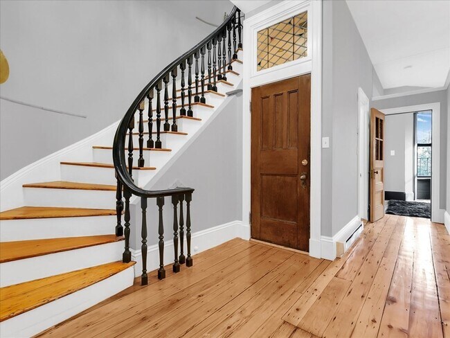 Foto del edificio - 484 Columbus Ave