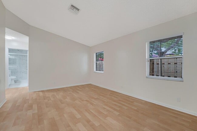 Building Photo - 13730 Sunflower Ct