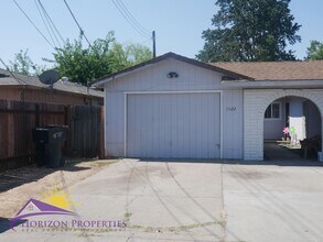 Building Photo - 1522 Los Robles Blvd