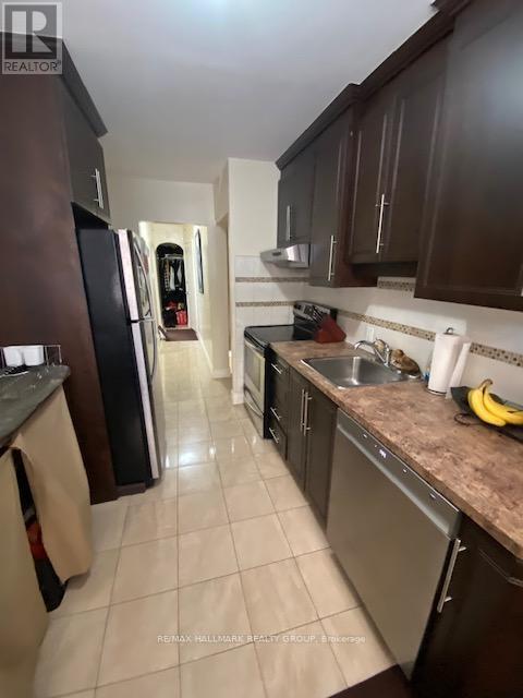 Photo du bâtiment - 570-570 Gladstone Ave