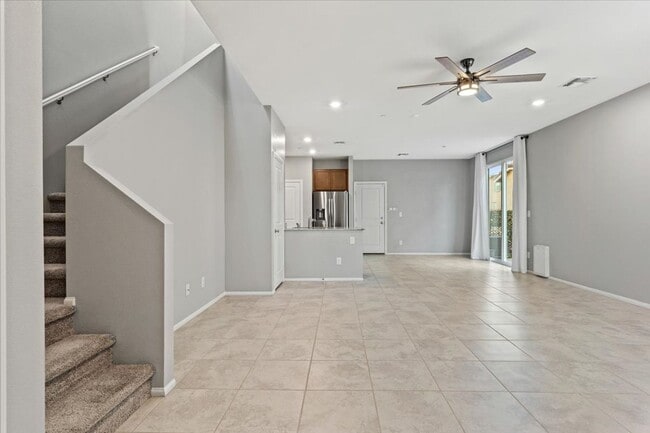 Building Photo - Fabulous Home!