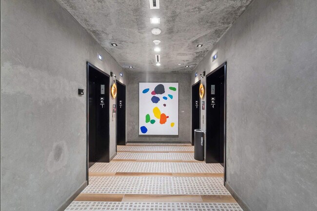 Foto del edificio - 225 N Miami Ave