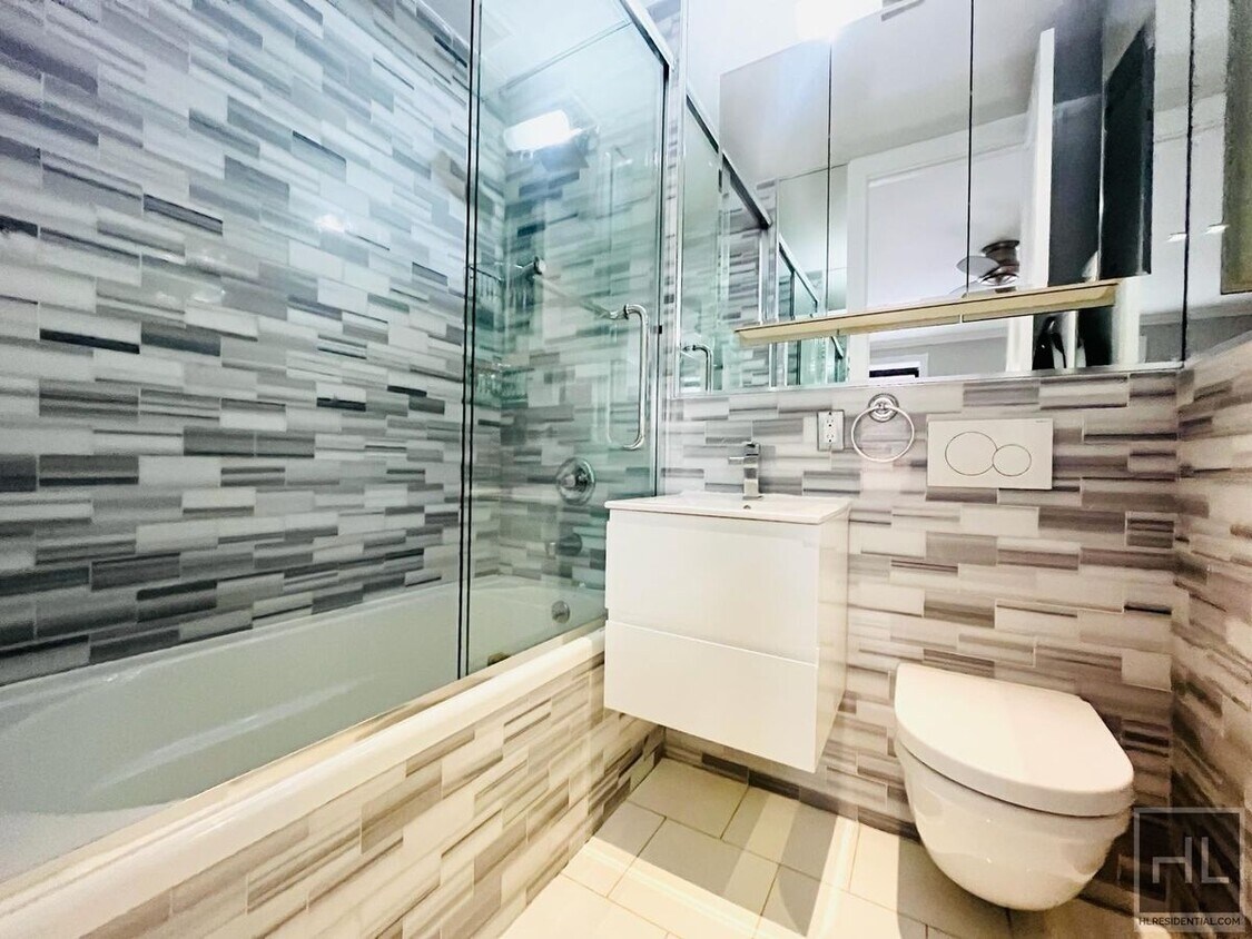 Building Photo - East 58th Street