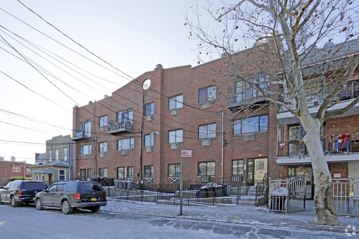 Foto principal - 56-46-56-52 Van Cleef St