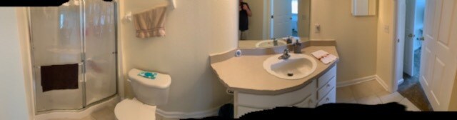 Guest bath - 7801 Point Meadows Dr